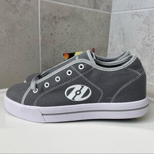 HEELYS X2 CLASSIC Wheeled Shoes Size 4 Youth